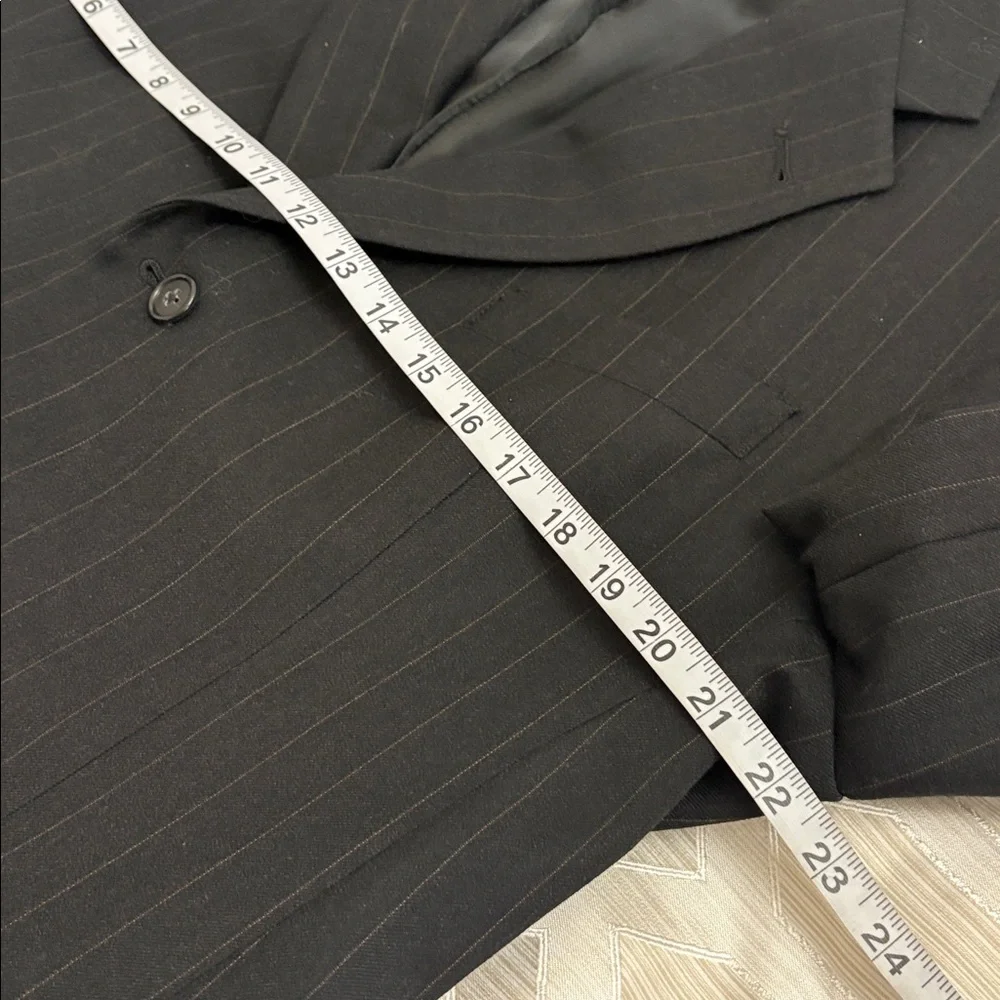 Hart Schaffner Marx black pin stripe suit blazer jacket sport coat 100% wool 41R
